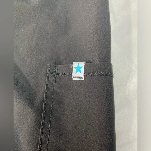 Womans ScrubStar / Black Scrubs - Picture 5 of 8